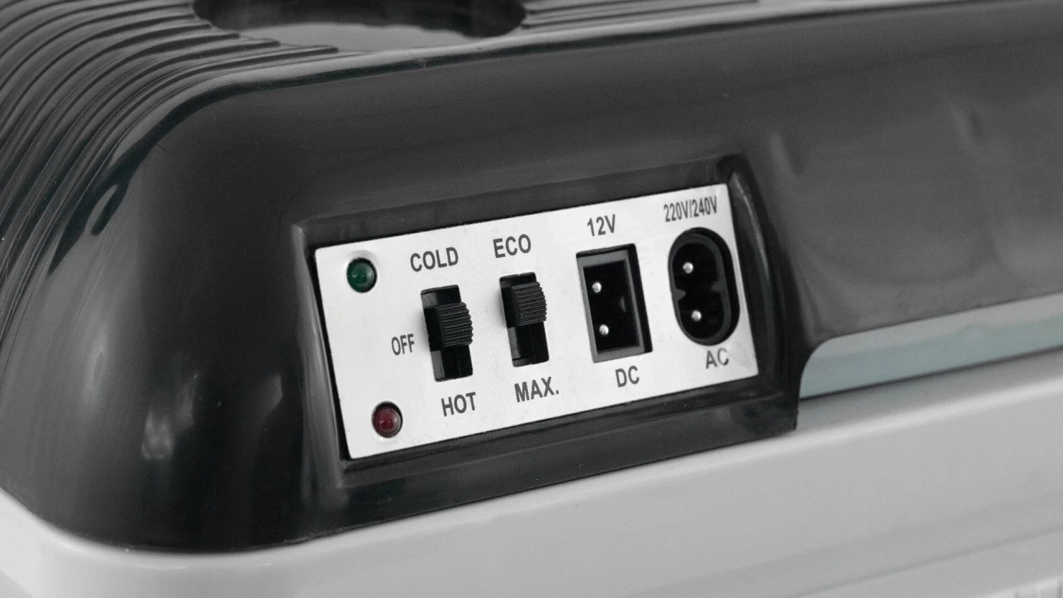 Easy Camp Chilly 12V230V Coolbox 24L - Image 5