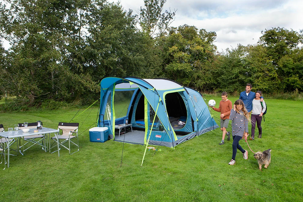 Coleman Castle Pines 4 BlackOut Tent (2022) - Image 4
