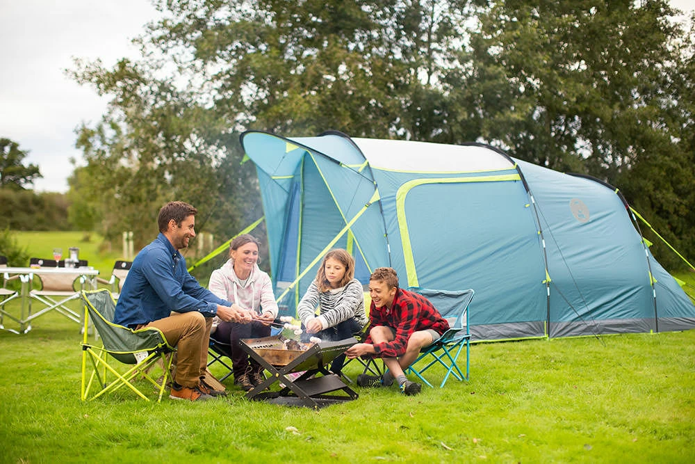 Coleman Castle Pines 4 BlackOut Tent (2022) - Image 6